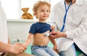 Γονείς: Μη φοβάστε – Τα παιδιά μαθαίνουν τη γενναιότητα από εμάς