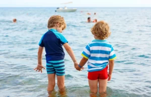 7 συμβουλές για να μεγαλώσετε αγαπημένα αδέλφια