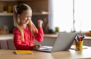 3 δεξιότητες που χρειάζεται το παιδί για επιτυχία εντός και εκτός τάξης