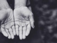 Ένα στα τέσσερα παιδιά στην ΕΕ σε κίνδυνο φτώχειας, λέει η Υφ. Πρόνοιας πριν το EPSCO