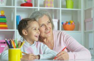 Επιτρεπτικοί παππούδες και γιαγιάδες- Τελικά υπάρχει όριο;