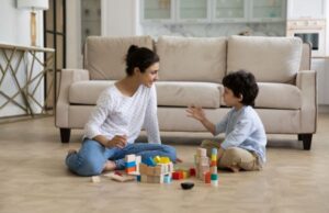 Λίγα και καλά… Τι παιχνίδια χρειάζεται ένα παιδί;