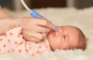 Βρεφική ρινική συμφόρηση: Πώς θα ανακουφίσετε το μωρό