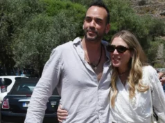 Ένα υγιέστατο αγοράκι στην αγκαλιά τους – Δεύτερος θησαυρός για Μουζουράκη-Κόζαρη