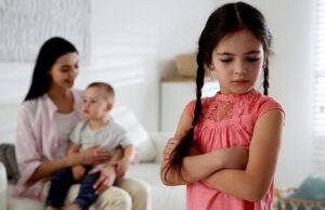 Τι κάνουμε όταν το παιδί δεν θέλει το μικρό του αδερφάκι