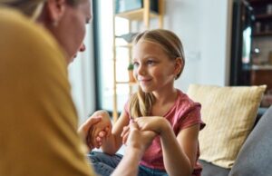 Οι γονείς κάνουν 260 διαπραγματεύσεις το χρόνο με τα παιδιά