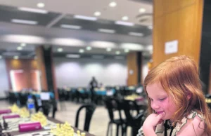 Σοφία Καλισκάμη: Πεντάχρονη παιδί-θαύμα στο σκάκι