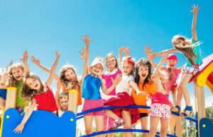 Και τώρα που έκλεισαν τα σχολεία, αφήστε τα παιδιά να βαρεθούν ελεύθερα