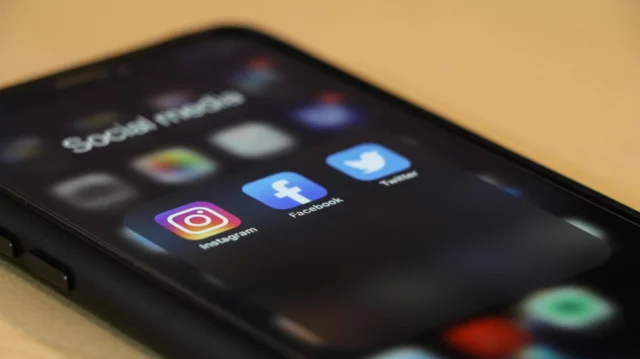 socialMedia