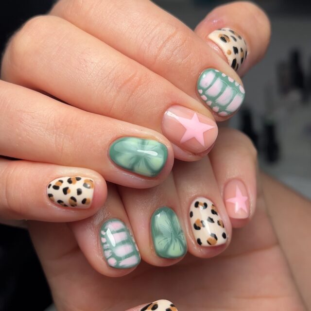 nails