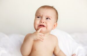 Νέοι Γονείς: Όλα όσα πρέπει να ξέρετε για την οδοντοφυΐα και τα φυσιολογικά συμπτώματα