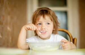 Πότε μπορώ να δώσω γιαούρτι στο μωρό μου και ποια τα οφέλη του;