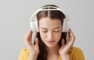 Το μωρό δεν σταματά να κλαίει; Αυτή η μαμά βρήκε τον τρόπο να επαναφέρει την ηρεμία