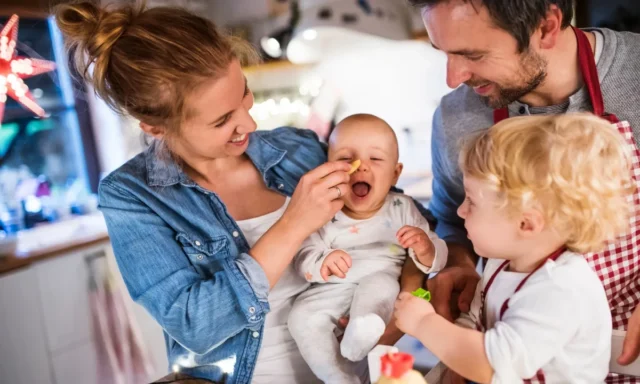 dora-empeirias-gia-paidia