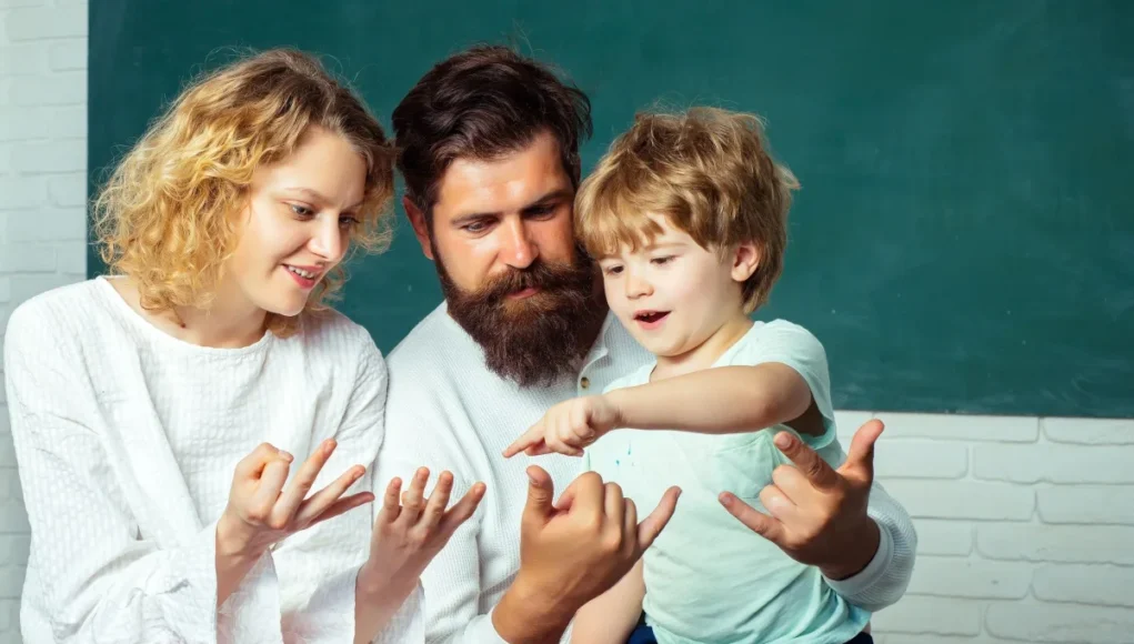 Μετράει στα δάχτυλα; Νέα έρευνα δείχνει ότι τα παιδιά έτσι γίνονται καλύτερα στα μαθηματικά