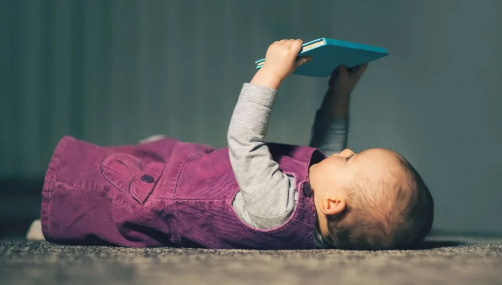 Τι λέει ο μήνας γέννησης του μωρού σας για την πιθανή νοημοσύνη του