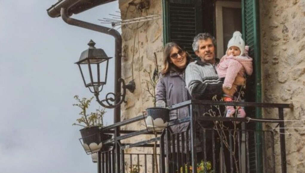 &Chi;&omega;&rho;&iota;ό &sigma;&tau;&eta;&nu; &Iota;&tau;&alpha;&lambda;ί&alpha; &gamma;&iota;ό&rho;&tau;&alpha;&sigma;&epsilon; &tau;&omicron; 1&omicron; &mu;&omega;&rho;ό &pi;&omicron;&upsilon; &gamma;&epsilon;&nu;&nu;ή&theta;&eta;&kappa;&epsilon; &mu;&epsilon;&tau;ά &alpha;&pi;ό 30 &chi;&rho;ό&nu;&iota;&alpha;!