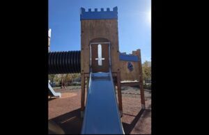 Γονείς εντόπισαν «σατανική τσουλήθρα» σε παιδική χαρά στον Κορυδαλλό!