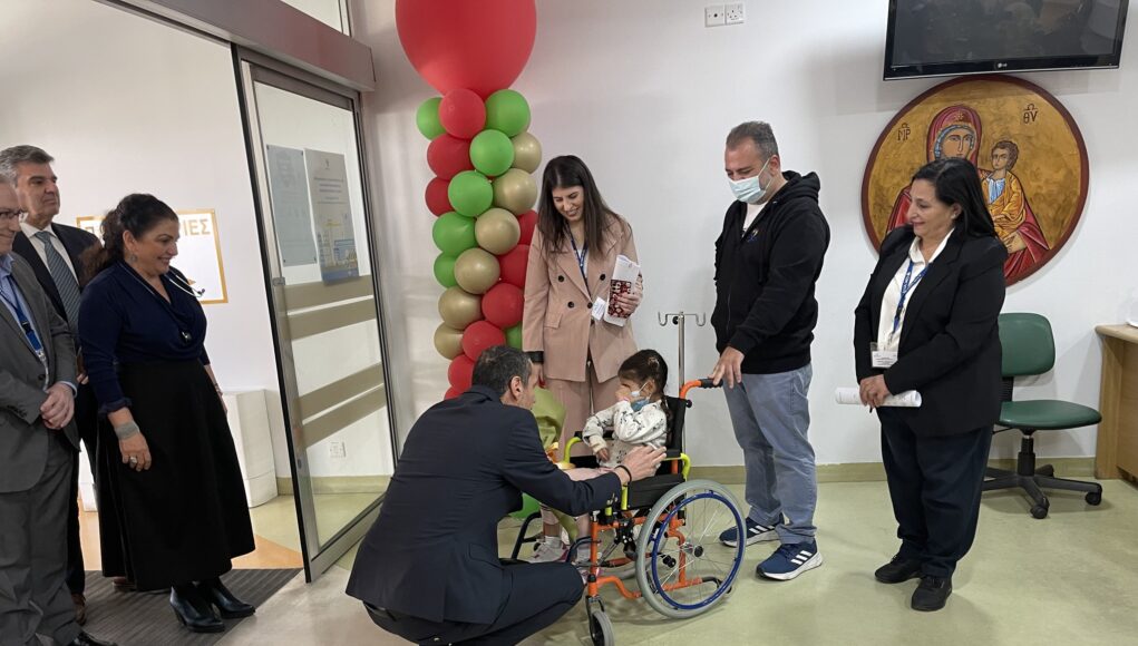 &Upsilon;&pi;&omicron;&upsilon;&rho;&gamma;ό&sigmaf; &Upsilon;&gamma;&epsilon;ί&alpha;&sigmaf;: &Epsilon;&pi;&iota;&sigma;&kappa;έ&phi;&theta;&eta;&kappa;&epsilon; &tau;&omicron; &Mu;&alpha;&kappa;ά&rho;&epsilon;&iota;&omicron; &Nu;&omicron;&sigma;&omicron;&kappa;&omicron;&mu;&epsilon;ί&omicron; &mu;&epsilon; &tau;&eta;&nu; &epsilon;&upsilon;&kappa;&alpha;&iota;&rho;ί&alpha; &tau;&omega;&nu; &epsilon;&omicron;&rho;&tau;ώ&nu; &tau;&omega;&nu; &Chi;&rho;&iota;&sigma;&tau;&omicron;&upsilon;&gamma;έ&nu;&nu;&omega;&nu; &kappa;&alpha;&iota; &tau;&eta;&sigmaf; &Pi;&rho;&omega;&tau;&omicron;&chi;&rho;&omicron;&nu;&iota;ά&sigmaf;