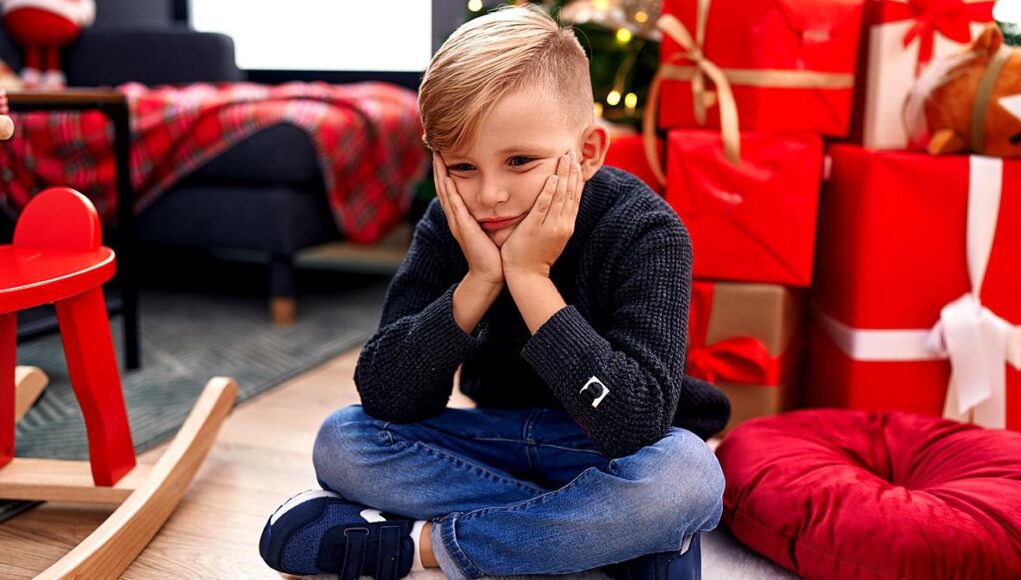 &Phi;έ&tau;&omicron;&sigmaf; &tau;&alpha; &Chi;&rho;&iota;&sigma;&tau;&omicron;ύ&gamma;&epsilon;&nu;&nu;&alpha;, &alpha;&phi;ή&sigma;&tau;&epsilon; &tau;&omicron; &pi;&alpha;&iota;&delta;ί &nu;&alpha; &beta;&alpha;&rho;&epsilon;&theta;&epsilon;ί &ndash; &kappa;ά&nu;&epsilon;&iota; &kappa;&alpha;&lambda;ό &sigma;&tau;&eta;&nu; &upsilon;&gamma;&epsilon;ί&alpha;!