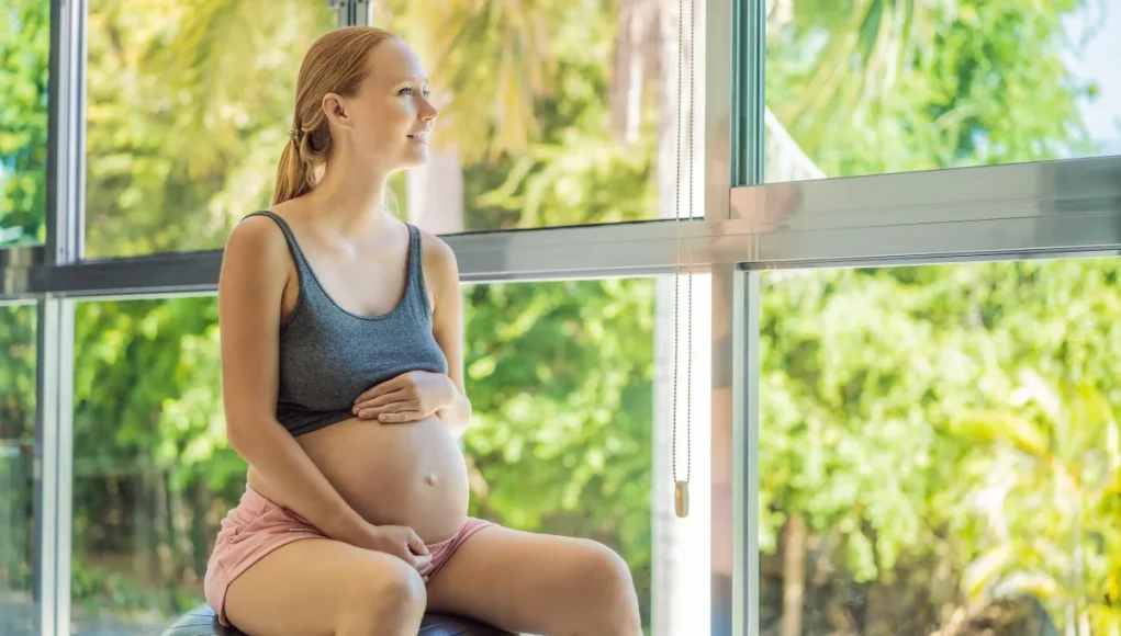 Πόσο «γερνάει» το σώμα κατά τη διάρκεια της εγκυμοσύνης; Τι λέει η επιστήμη