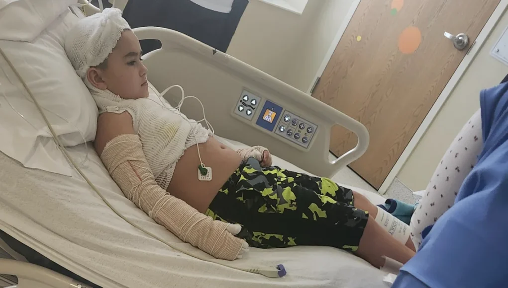 Σοκ: 8χρονος έπαθε ηλεκτροπληξία από φορτιστή τηλεφώνου στο κρεβάτι του