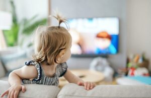 «Πείραμα» με παιδικό σόου των ‘90s- Το viral video που συγκίνησε τους γονείς