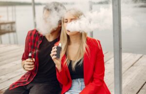 Ηλεκτρονικό τσιγάρο & έφηβοι: 4+1 αλήθειες που κανένας γονέας δεν πρέπει να αγνοεί