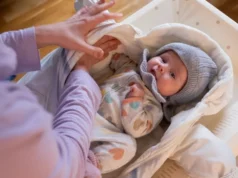 Πώς θα καταλάβετε αν το μωρό ζεσταίνεται ή κρυώνει;