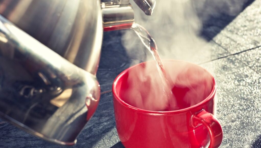 &Sigma;&tau;&omicron; &Mu;&alpha;&kappa;ά&rho;&epsilon;&iota;&omicron; 2&chi;&rho;&omicron;&nu;&omicron; &kappa;&omicron;&rho;&iota;&tau;&sigma;ά&kappa;&iota; &ndash; &Upsilon;&pi;έ&sigma;&tau;&eta; &epsilon;&gamma;&kappa;&alpha;ύ&mu;&alpha;&tau;&alpha; &alpha;&pi;ό &zeta;&epsilon;&sigma;&tau;ό &nu;&epsilon;&rho;ό