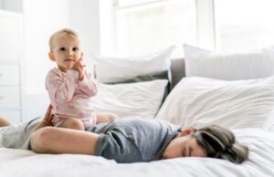 Κουρασμένοι γονείς: Μπορούμε να διασκεδάσουμε με τα παιδιά;