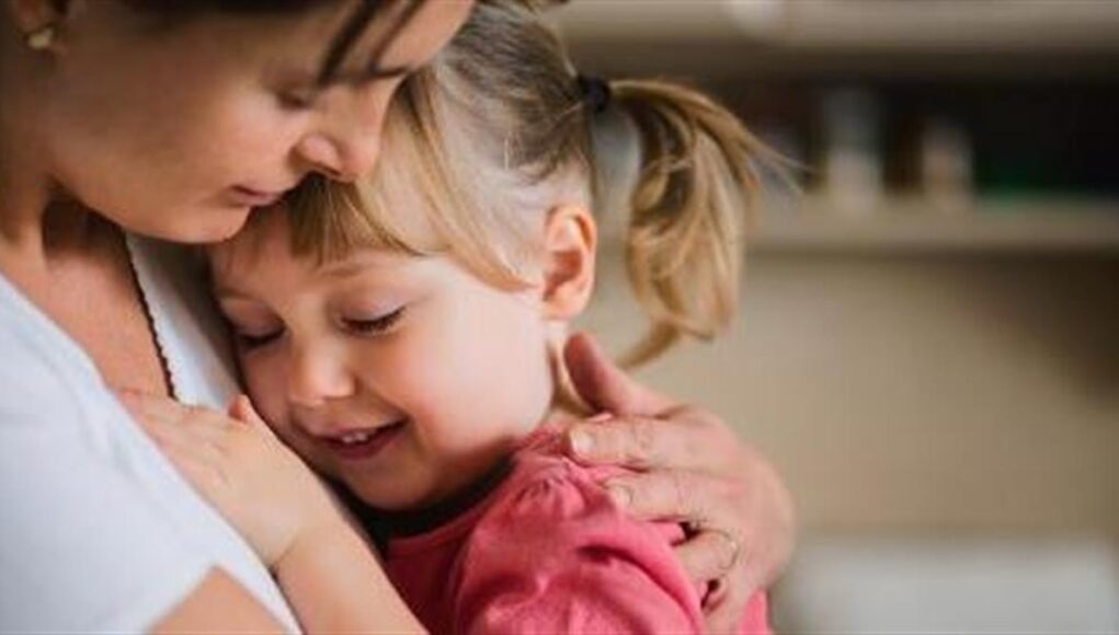 &Gamma;&iota;&alpha; &nu;&alpha; &nu;&iota;ώ&sigma;&epsilon;&iota; &alpha;&sigma;&phi;ά&lambda;&epsilon;&iota;&alpha; έ&nu;&alpha; &pi;&alpha;&iota;&delta;ί, &chi;&rho;&epsilon;&iota;ά&zeta;&epsilon;&tau;&alpha;&iota; &alpha;&upsilon;&tau;ά &tau;&alpha; 3 &pi;&rho;ά&gamma;&mu;&alpha;&tau;&alpha;