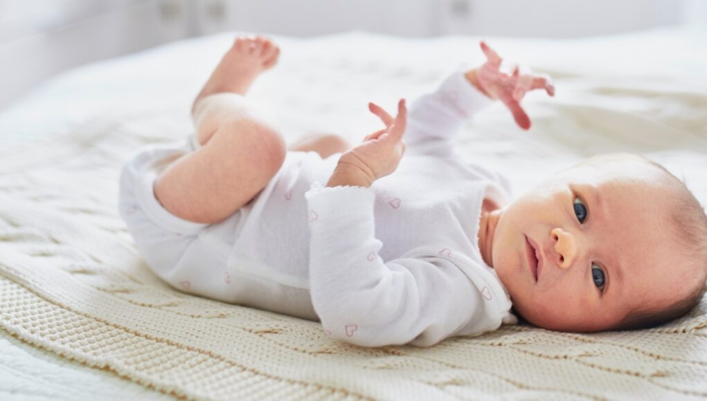 &Alpha;&nu;&tau;&alpha;&nu;&alpha;&kappa;&lambda;&alpha;&sigma;&tau;&iota;&kappa;ό Moro: Ή&xi;&epsilon;&rho;&epsilon;&sigmaf; &tau;&iota; &sigma;&eta;&mu;&alpha;ί&nu;&epsilon;&iota; ό&tau;&alpha;&nu; &tau;&omicron; &mu;&omega;&rho;ό &tau;&epsilon;&nu;&tau;ώ&nu;&epsilon;&iota; &tau;&alpha; &chi;&epsilon;&rho;ά&kappa;&iota;&alpha; &tau;&omicron;&upsilon;;