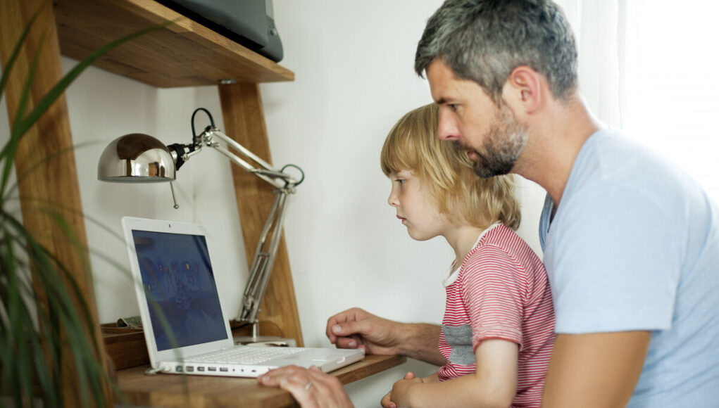 &Tau;&omicron; &pi;&alpha;&iota;&delta;ί &sigma;&alpha;&sigmaf; &laquo;&chi;&alpha;&kappa;ά&rho;&epsilon;&iota;&raquo; &tau;&omicron; &mu;έ&lambda;&lambda;&omicron;&nu; &mu;&epsilon; AI; 5 &tau;&rho;ό&pi;&omicron;&iota; &nu;&alpha; &epsilon;&xi;&alpha;&sigma;&phi;&alpha;&lambda;ί&sigma;&epsilon;&tau;&epsilon; &alpha;&sigma;&phi;&alpha;&lambda;έ&sigmaf; &delta;&iota;&alpha;&delta;ί&kappa;&tau;&upsilon;&omicron; &gamma;&iota;&alpha; &pi;&alpha;&iota;&delta;&iota;ά &kappa;&alpha;&iota; &alpha;&pi;&omicron;&delta;&omicron;&tau;&iota;&kappa;ή &mu;ά&theta;&eta;&sigma;&eta;