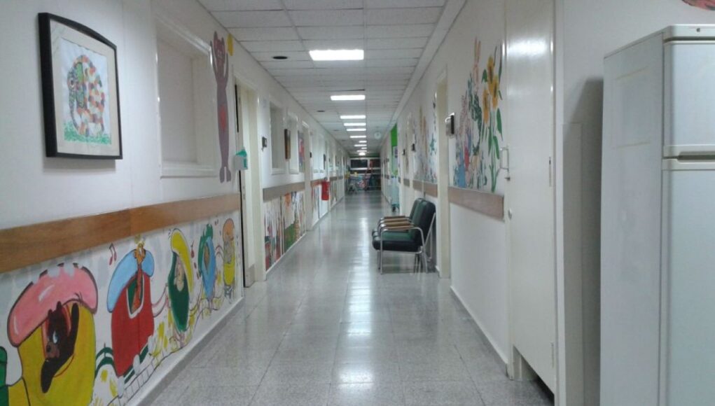 &Sigma;ύ&nu;&delta;&epsilon;&sigma;&mu;&omicron;&sigmaf; &Gamma;&omicron;&nu;έ&omega;&nu; &Pi;&alpha;&iota;&delta;&omicron;&omicron;&gamma;&kappa;&omicron;&lambda;&omicron;&gamma;&iota;&kappa;ή&sigmaf;: &Kappa;&alpha;&mu;&pi;&alpha;&nu;ά&kappa;&iota; &gamma;&iota;&alpha; &kappa;ί&nu;&delta;&upsilon;&nu;&omicron; &alpha;&pi;ό &epsilon;&rho;&gamma;&alpha;&sigma;ί&epsilon;&sigmaf; &sigma;&tau;&omicron; &Mu;&alpha;&kappa;ά&rho;&epsilon;&iota;&omicron;