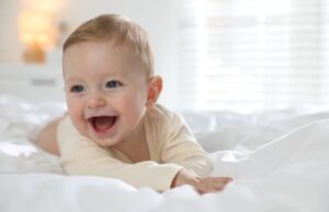 Μωρό: Πώς επικοινωνεί μαζί μας σε κάθε στάδιο;