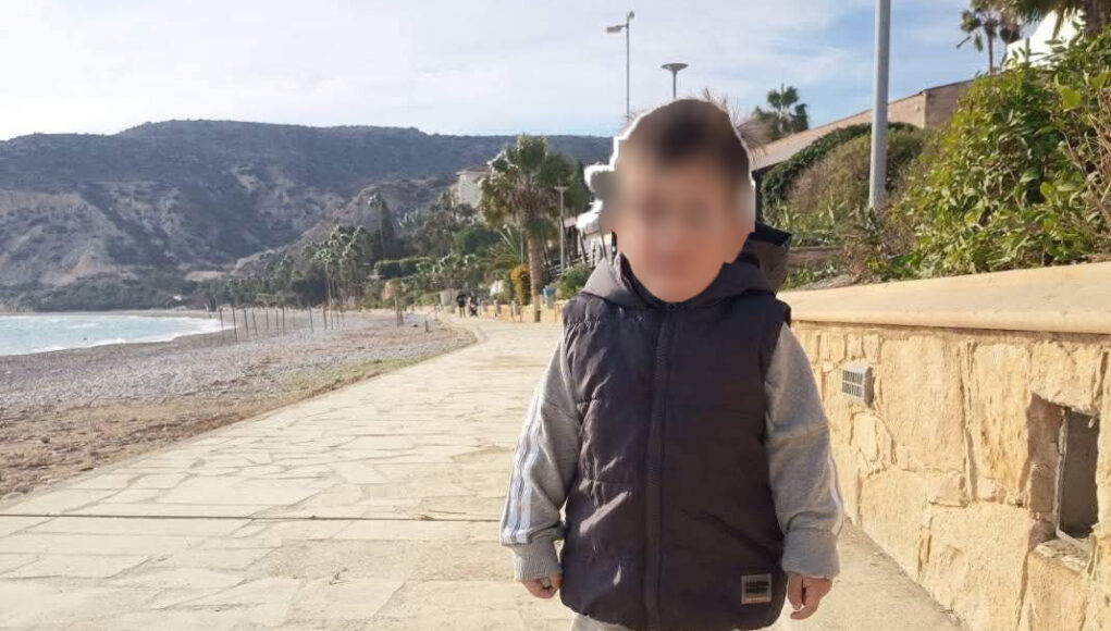 &Sigma;&tau;&rho;&omicron;&upsilon;&mu;&pi;ί: &Delta;ί&chi;&rho;&omicron;&nu;&omicron; &alpha;&gamma;ό&rho;&iota; &epsilon;&nu;&tau;&omicron;&pi;ί&sigma;&tau;&eta;&kappa;&epsilon; &sigma;ώ&omicron; &kappa;&alpha;&iota; &kappa;&alpha;&lambda;ά