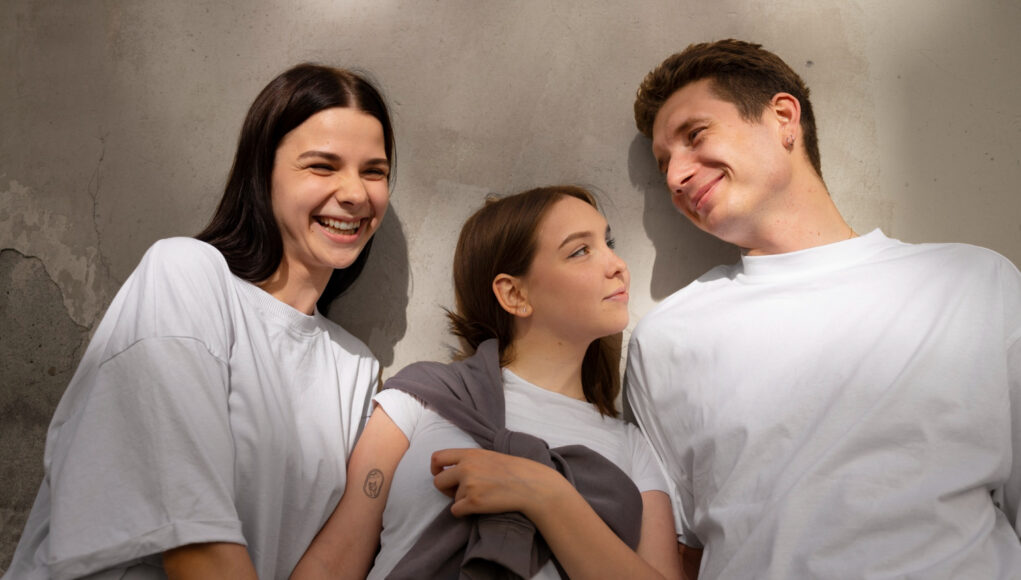 2+1 &phi;&rho;ά&sigma;&epsilon;&iota;&sigmaf; &pi;&omicron;&upsilon; &kappa;ά&theta;&epsilon; έ&phi;&eta;&beta;&omicron;&sigmaf; &theta;έ&lambda;&epsilon;&iota; (&kappa;&alpha;&iota; &chi;&rho;&epsilon;&iota;ά&zeta;&epsilon;&tau;&alpha;&iota;) &nu;&alpha; &alpha;&kappa;&omicron;ύ&epsilon;&iota; &alpha;&pi;ό &tau;&omicron;&upsilon;&sigmaf; &gamma;&omicron;&nu;&epsilon;ί&sigmaf; &tau;&omicron;&upsilon;