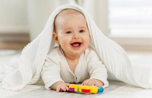 Ποια είναι τα 8 άλματα ανάπτυξης και πώς να στηρίξεις το παιδί σε κάθε στάδιο