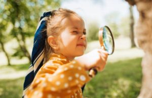 Βρέφη και μεγαλύτερα παιδιά: Σε τι τα βοηθά η περιέργεια;