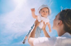 Ταξιδεύουμε με το μωρό σε βουνό και θάλασσα