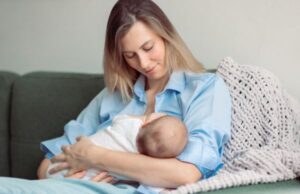 Κοιμάται περισσότερο το μωρό που θηλάζει; Τι αναφέρει νέα μελέτη;